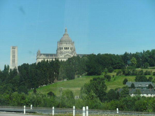 De koepel van de Basiliek van Lisieux