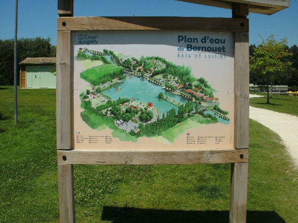 Plan d'eau de Bernouet