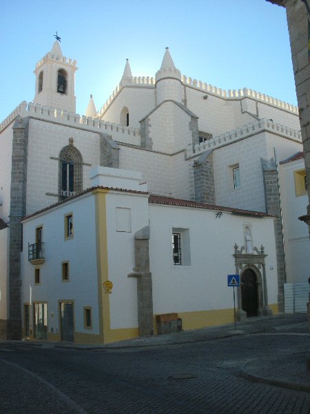 Evora