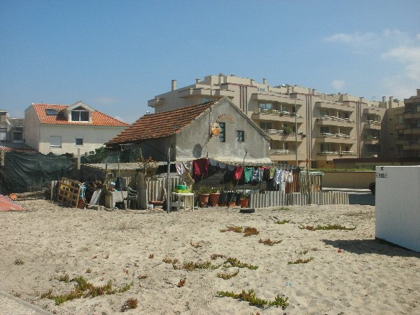 Een oud huis op de promenade