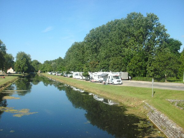 Zicht vanop de brug