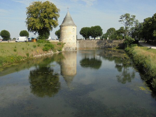 Het kasteel van Sully-sur-Loire