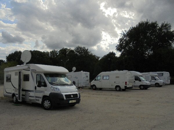 Parking in Sully-sur-Loire